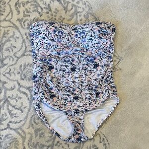 Athleta maternity medium Floral Patterned Swimwear.